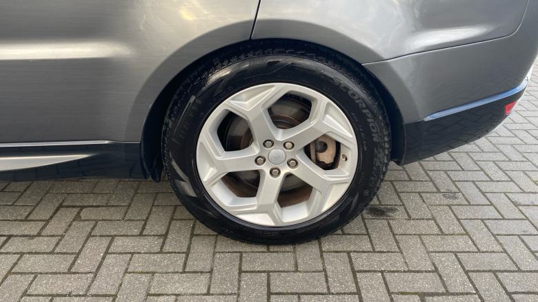 Land Rover Range Rover Sport 2.0 P400e HSE 5dr Auto Estate